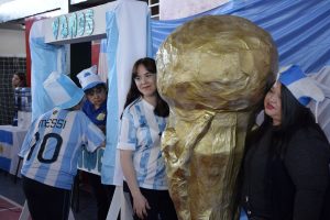 Con una exitosa convocatoria se realizó el “Bingo Mundialista”