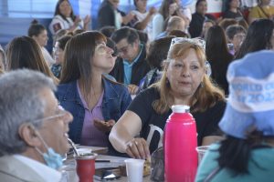 Con una exitosa convocatoria se realizó el “Bingo Mundialista”