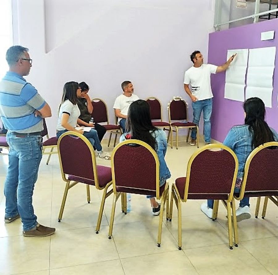 Se realizó el “Segundo Taller sobre el manejo del salmon Chinook” en Piedra Buena