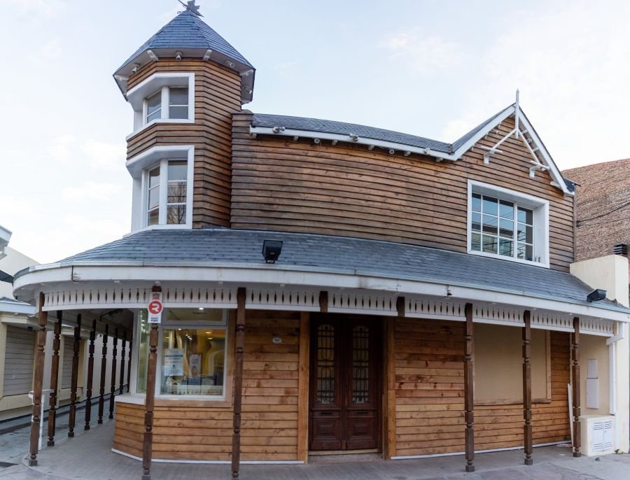 Brindaron consejos para evitar ciberestafas al reservar o viajar a Santa Cruz