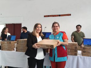 Se concretó la entrega de notebooks de primera generación a instituciones educativas de Caleta Olivia
