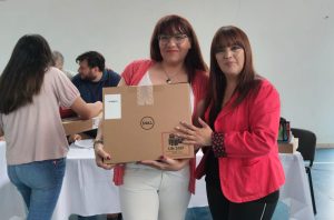 Se concretó la entrega de notebooks de primera generación a instituciones educativas de Caleta Olivia