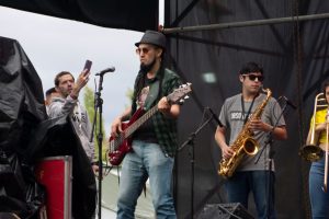 Amplificar cerró a todo ritmo en el escenario de Isla Pavón en Piedra Buena