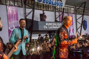 Amplificar cerró a todo ritmo en el escenario de Isla Pavón en Piedra Buena