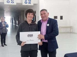 Más 300 notebooks fueron entregadas a estudiantes de las Escuelas Industriales Nº 4 y 6