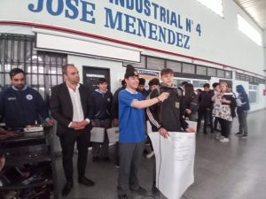 Más 300 notebooks fueron entregadas a estudiantes de las Escuelas Industriales Nº 4 y 6