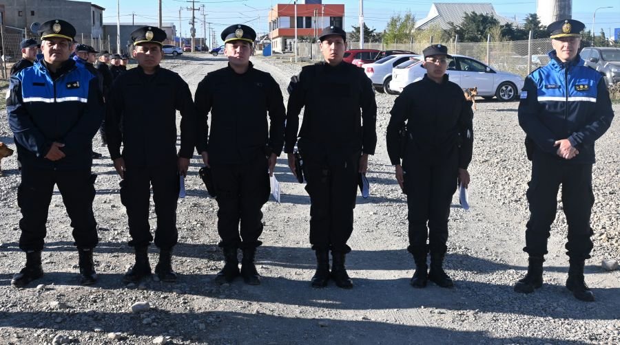 Reconocieron a efectivos que les salvaron la vida a seis personas