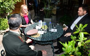 Alicia recibió en audiencia al nuevo jefe del Comando de Región VII