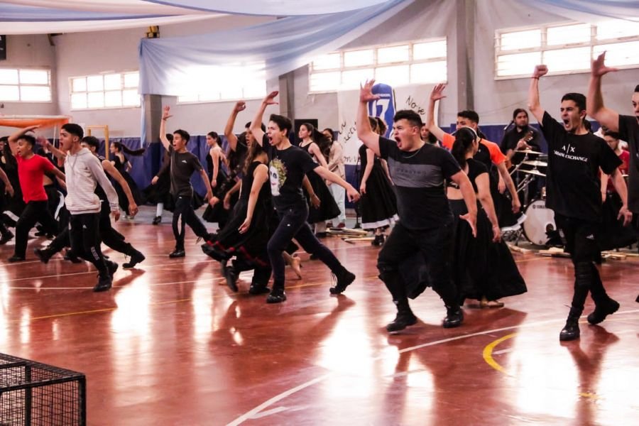 Gleadell: “Agradecemos al Gobierno por permitir que 42 jóvenes lleven sus sueños e ilusiones a Cosquín”