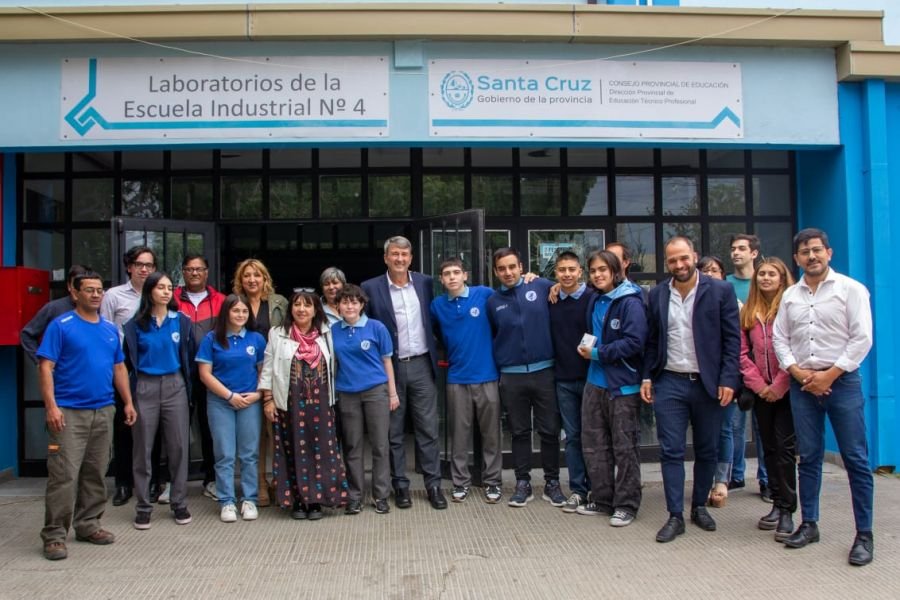 Autoridades recorrieron escuelas de Educación Técnica Profesional