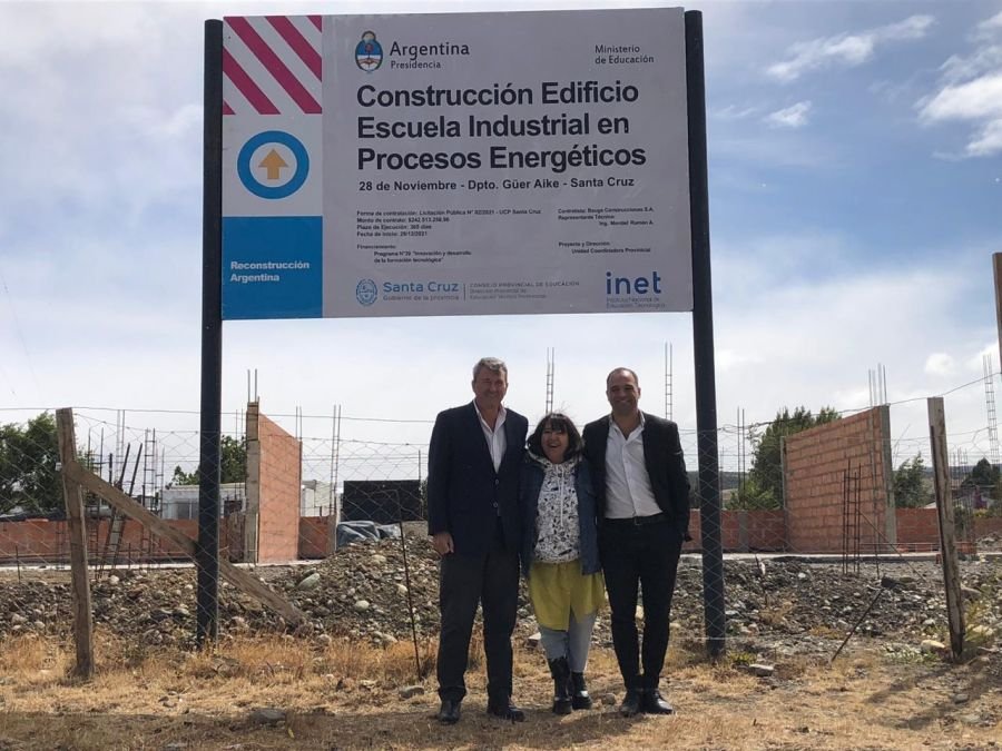 Concretaron visita a la obra de la Escuela Industrial en Procesos Energéticos de 28 de Noviembre
