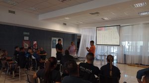 Educación continúa con las capacitaciones en el uso y manejo de Lengua de Señas