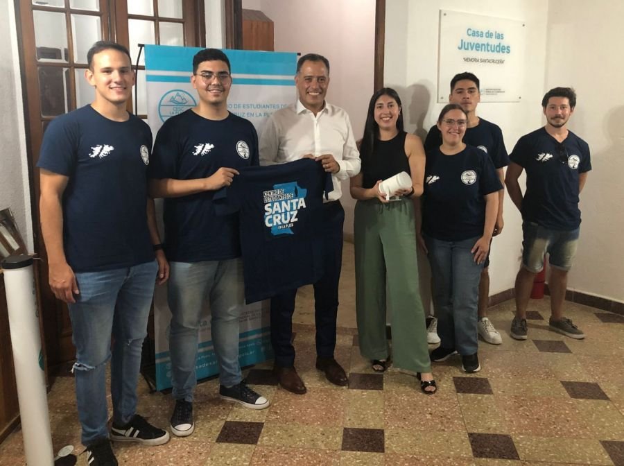 El vicegobernador de Santa Cruz visitó la Casa de las Juventudes “Memoria Santacruceña”
