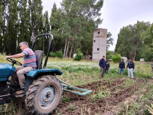 Dieron inicio a las actividades en la Escuela Agropecuaria de Gobernador Gregores
