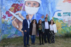 Se presentó un mural en homenaje a los trabajadores y las trabajadoras de la salud en Caleta Olivia