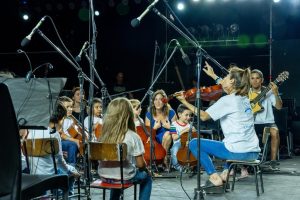 Se realizó una gran presentación de la Escuela de Música Re Si en el Festival Federal de Orquestas Infantiles y Juveniles