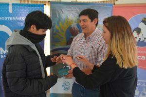 Programa Mirarnos: Se entregaron anteojos a titulares de derecho de Puerto Deseado