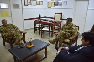 El Gobierno delinea acciones con autoridades de la XI Brigada Mecanizada y del Hospital Militar