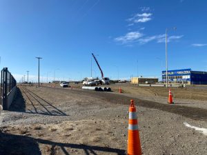 Río Gallegos: Avanzan los trabajos para mejorar el acceso vehicular en la Escuela Industrial Nº 6
