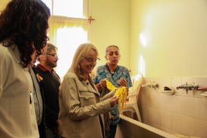 Alicia recorrió el PREPAP por el Día del Artesano