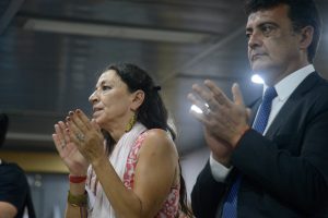 Autoridades recorrieron la muestra fotográfica “La memoria que resuena en el silencio”