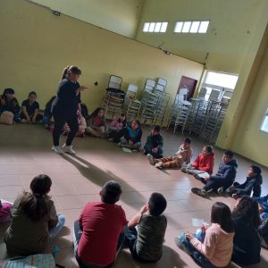 Estudiantes de la EPP N°4 de Puerto San Julián visitaron FM Marea