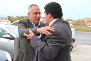 Autoridades de Salud se reunieron con el embajador de Cuba