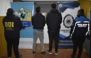 La Policía de Santa Cruz detuvo a seis personas por el robo a una farmacia
