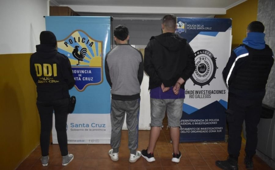 La Policía de Santa Cruz detuvo a seis personas por el robo a una farmacia