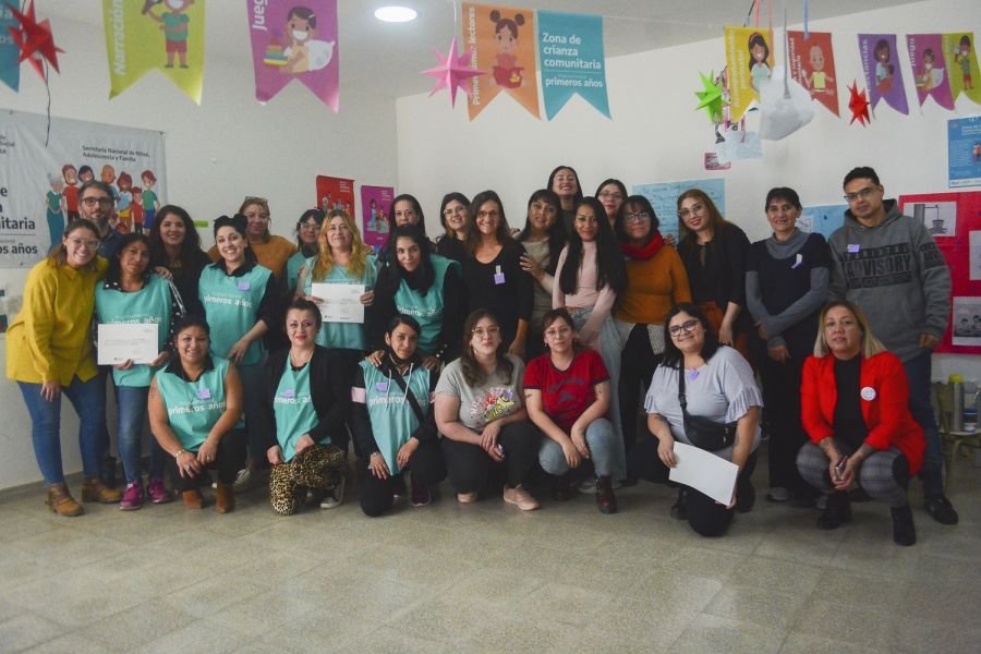 Se concretó encuentro Provincial de facilitadores, facilitadoras y referentes barriales del programa Zona de Crianzas