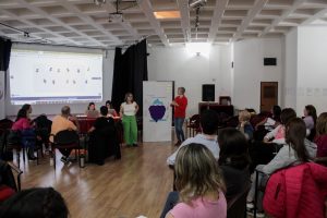 Se continúa capacitando a distintos organismos públicos en el marco de la Ley Micaela