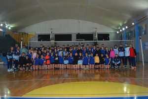 Seleccionados santacruceños de vóley se preparan para las competencias regionales y binacionales
