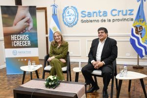 La Casa de Santa Cruz acompañó la presentación de la Diplomatura en Medicina General y Salud Comunitaria