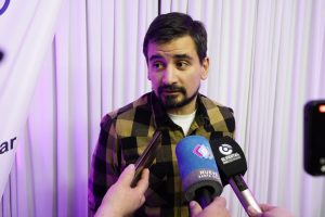 Las y los emprendedores, la música y los visitantes: Un éxito de Sabores Santacruceños en Río Turbio