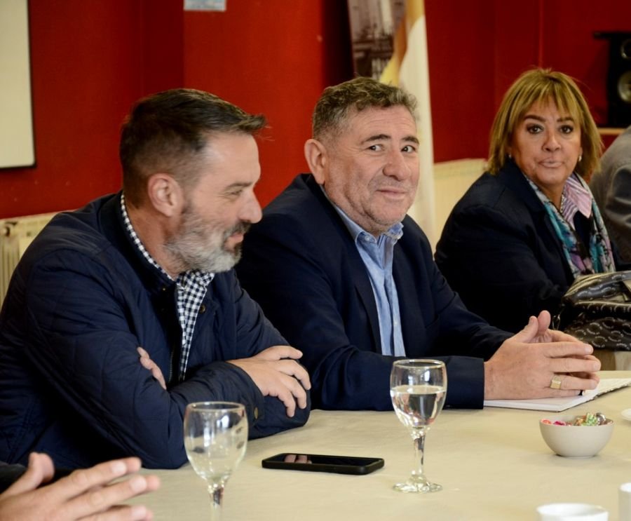 Enrique: “Los docentes son el único sector de trabajadores de la provincia que tiene la cláusula gatillo”