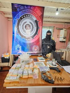 Tras múltiples allanamientos desbarataron una banda dedicada a la venta de drogas