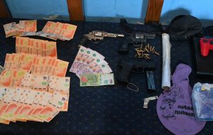 Tras múltiples allanamientos desbarataron una banda dedicada a la venta de drogas