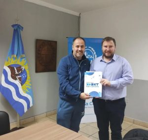 Firmaron convenios de protección a la niñez y deporte con el municipio de Los Antiguos
