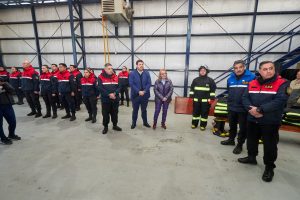 Pratti: “Estamos muy contentos de poder hacer entrega de estos equipos estructurales”