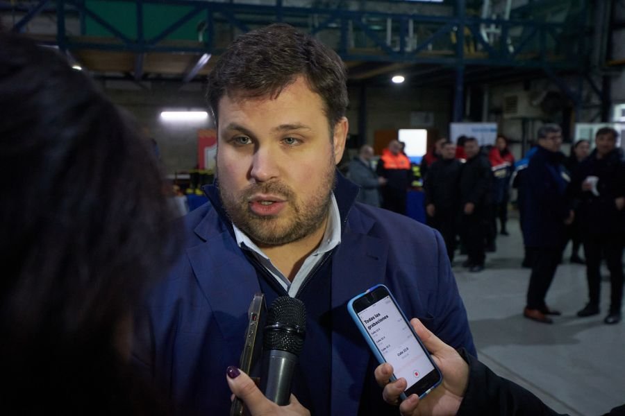 Pratti: “Estamos muy contentos de poder hacer entrega de estos equipos estructurales”