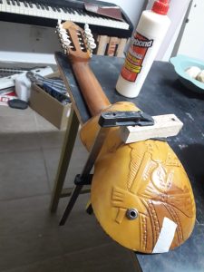 La Escuela Provincial de Música Re Si avanza con el Taller de Luthería