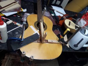 La Escuela Provincial de Música Re Si avanza con el Taller de Luthería