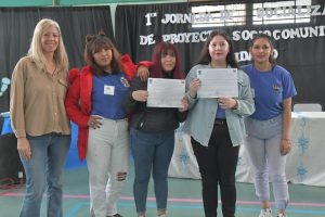 Más de 200 estudiantes participaron del 1° Encuentro de Proyectos Sociocomunitarios Solidarios