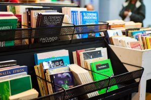 29° Feria Provincial del Libro: Presenta al Teatro Lata con “Tres piezas para un ojal”