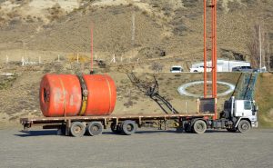 La primera embarcación vinculada al proyecto Fénix ingresó al Puerto de Punta Quilla