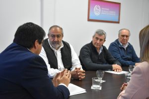 Santa Cruz firmó un convenio para la profesionalización de Auxiliares de Enfermería