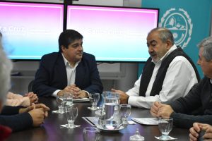 Santa Cruz firmó un convenio para la profesionalización de Auxiliares de Enfermería