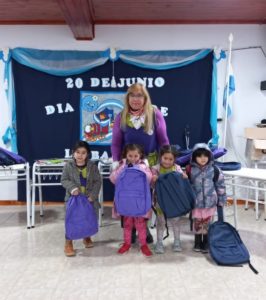 Se hicieron entrega de libros y kits escolares al Jardín de Infantes Nº29 de Fitz Roy