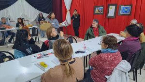 Estudiantes del IPES de Caleta Olivia llevan adelante el Proyecto “Pintarte en comunidad”