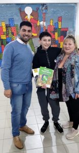 Continúan con la entrega de material didáctico a colegios secundarios de Caleta Olivia